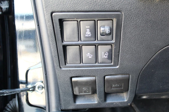 Toyota Hilux - Afbeelding 24 van 26