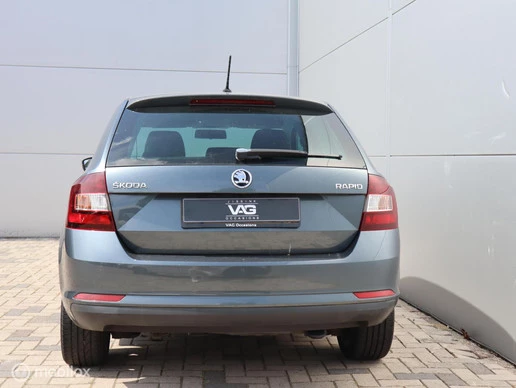 Škoda Rapid - Afbeelding 12 van 16