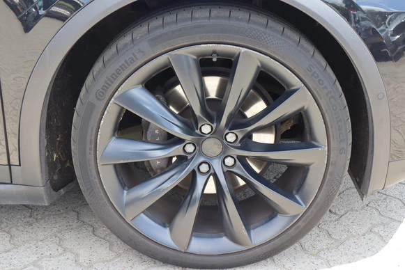 Tesla Model X - Afbeelding 13 van 30