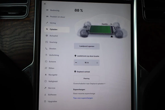 Tesla Model X - Afbeelding 27 van 30
