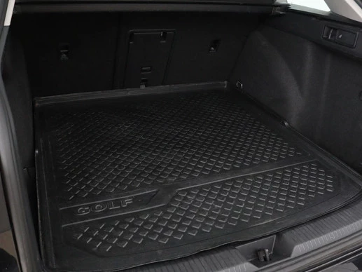 Volkswagen Golf - Afbeelding 13 van 30