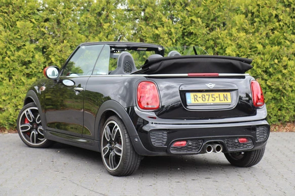 MINI Cooper Cabrio - Afbeelding 2 van 29
