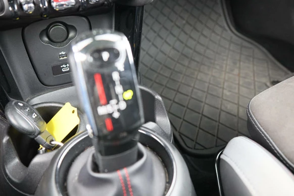 MINI Cooper Cabrio - Afbeelding 23 van 29