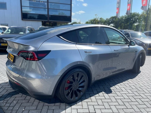 Tesla Model Y - Afbeelding 14 van 30