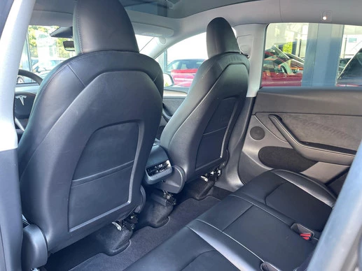 Tesla Model Y - Afbeelding 20 van 30