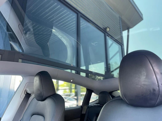 Tesla Model Y - Afbeelding 24 van 30