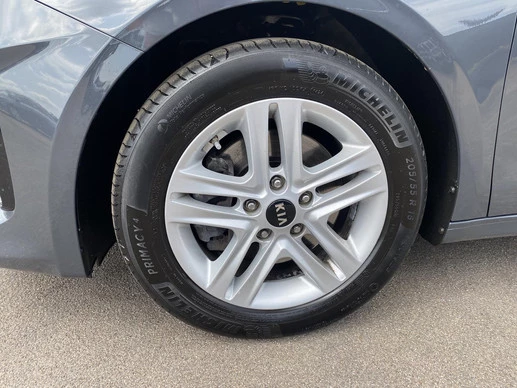 Kia Ceed - Afbeelding 2 van 30