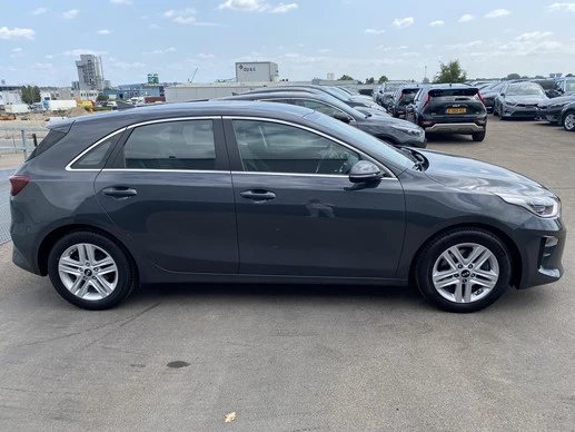 Kia Ceed - Afbeelding 12 van 30
