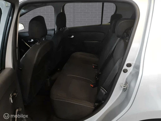 Dacia Sandero - Afbeelding 12 van 17