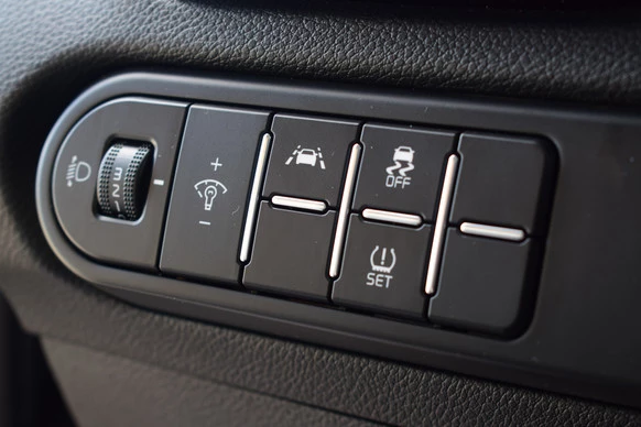 Kia Ceed - Afbeelding 13 van 30