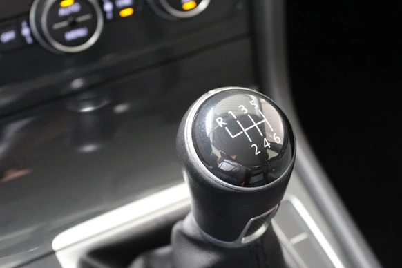 Volkswagen Golf - Afbeelding 19 van 21