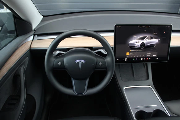 Tesla Model Y - Afbeelding 10 van 21