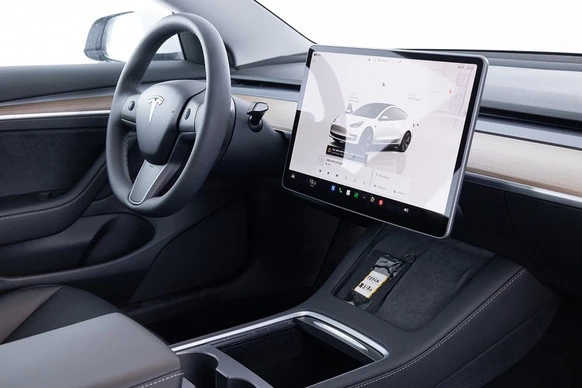 Tesla Model 3 - Afbeelding 3 van 25