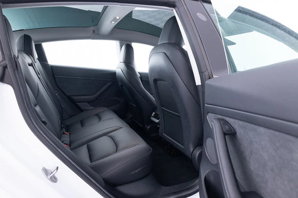 Tesla Model 3 - Afbeelding 7 van 25