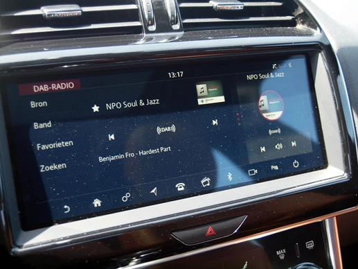 Jaguar XE - Afbeelding 22 van 30