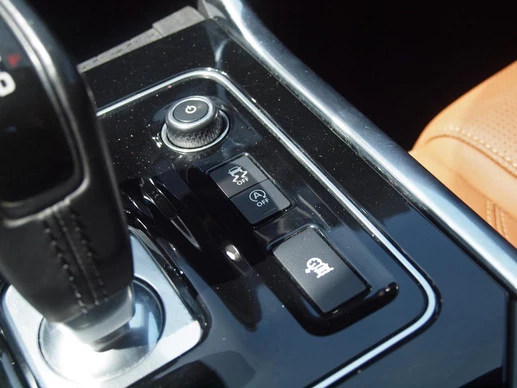 Jaguar XE - Afbeelding 28 van 30