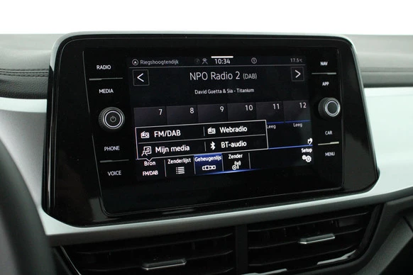 Volkswagen T-Roc - Afbeelding 24 van 30
