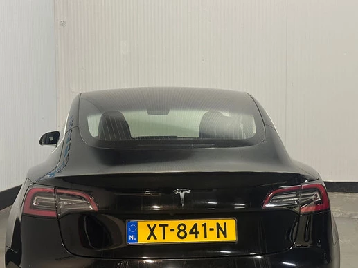 Tesla Model 3 - Afbeelding 9 van 22