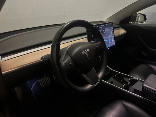 Tesla Model 3 - Afbeelding 11 van 22