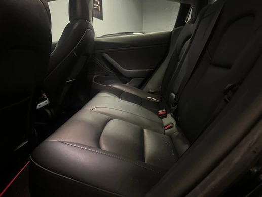 Tesla Model 3 - Afbeelding 13 van 22