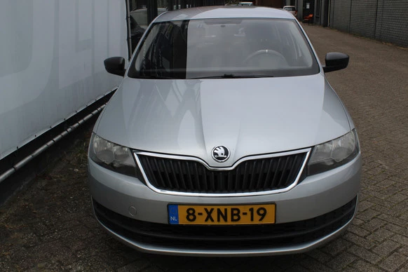 Škoda Rapid - Afbeelding 2 van 25