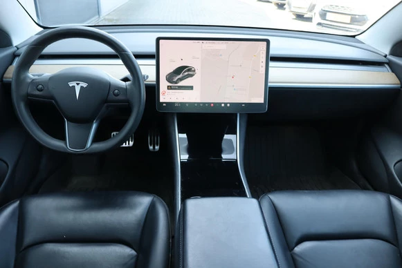 Tesla Model 3 - Afbeelding 10 van 30