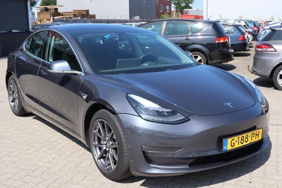 Tesla Model 3 - Afbeelding 11 van 30