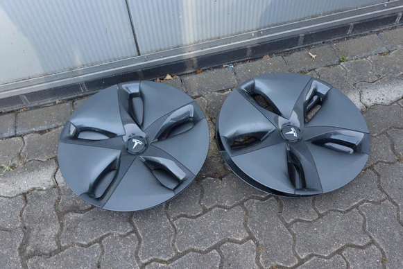 Tesla Model 3 - Afbeelding 20 van 30
