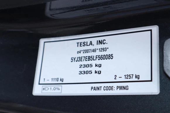 Tesla Model 3 - Afbeelding 26 van 30