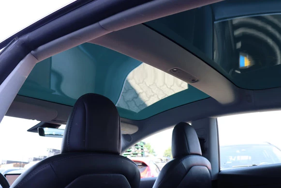 Tesla Model 3 - Afbeelding 27 van 30