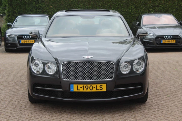 Bentley Flying Spur - Afbeelding 8 van 30
