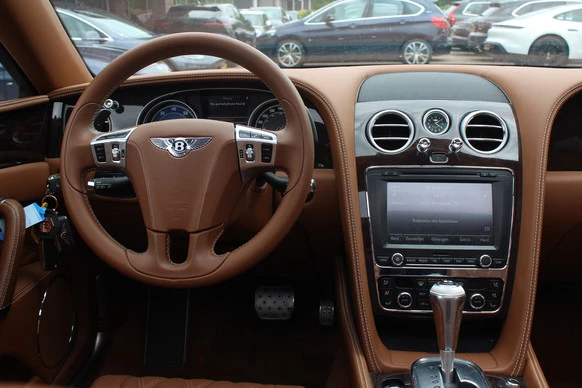 Bentley Flying Spur - Afbeelding 9 van 30