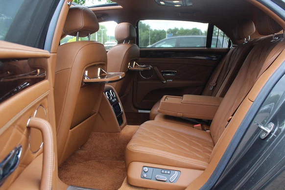 Bentley Flying Spur - Afbeelding 11 van 30