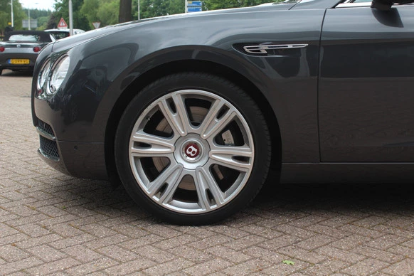 Bentley Flying Spur - Afbeelding 14 van 30