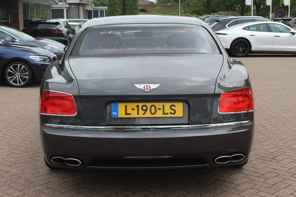 Bentley Flying Spur - Afbeelding 15 van 30
