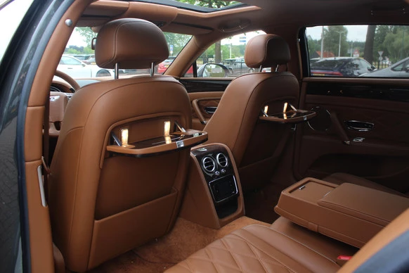 Bentley Flying Spur - Afbeelding 17 van 30