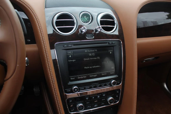 Bentley Flying Spur - Afbeelding 19 van 30