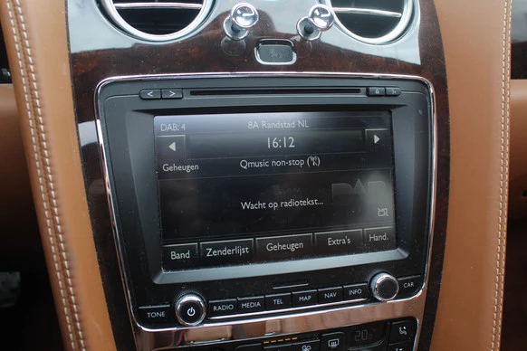 Bentley Flying Spur - Afbeelding 22 van 30