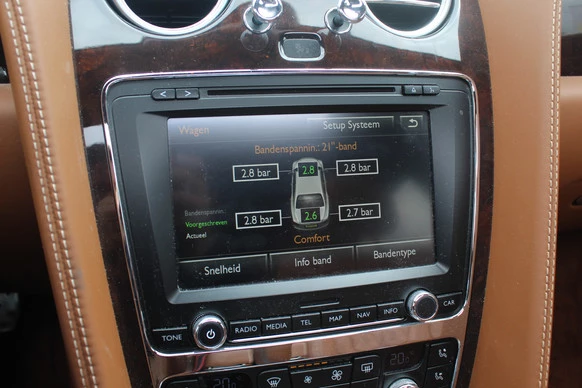 Bentley Flying Spur - Afbeelding 23 van 30