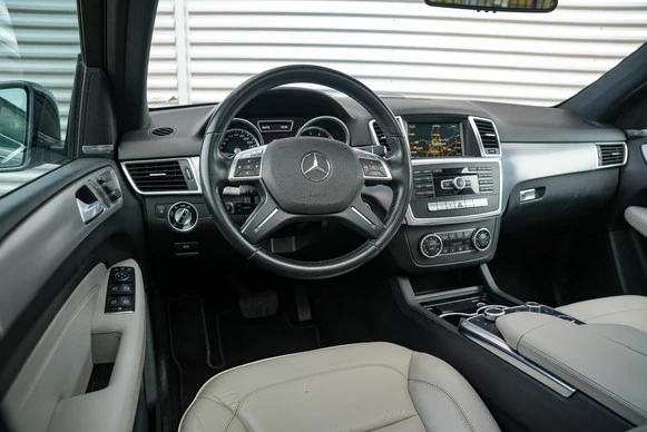 Mercedes-Benz M-Klasse - Afbeelding 4 van 30
