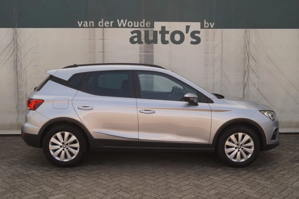 SEAT Arona - Afbeelding 2 van 28