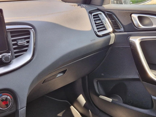 Kia Ceed - Afbeelding 26 van 30