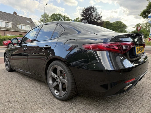 Alfa Romeo Giulia - Afbeelding 8 van 30