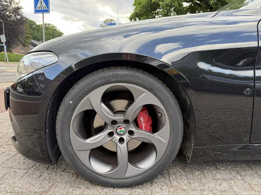 Alfa Romeo Giulia - Afbeelding 27 van 30