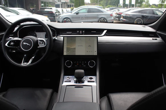 Jaguar F-PACE - Afbeelding 2 van 30