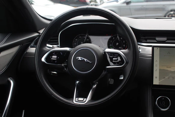 Jaguar F-PACE - Afbeelding 17 van 30