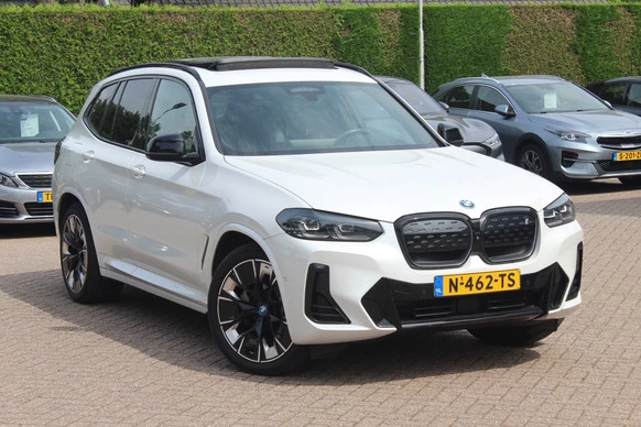 BMW iX3 - Afbeelding 1 van 30