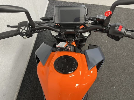 KTM 390 - Afbeelding 9 van 22