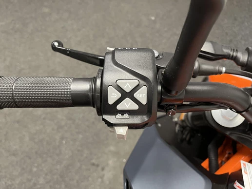 KTM 390 - Afbeelding 21 van 22