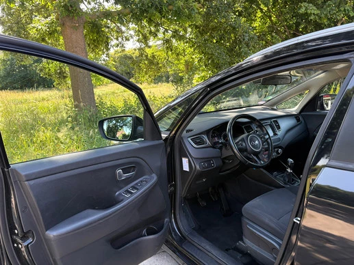 Kia Carens - Afbeelding 8 van 30